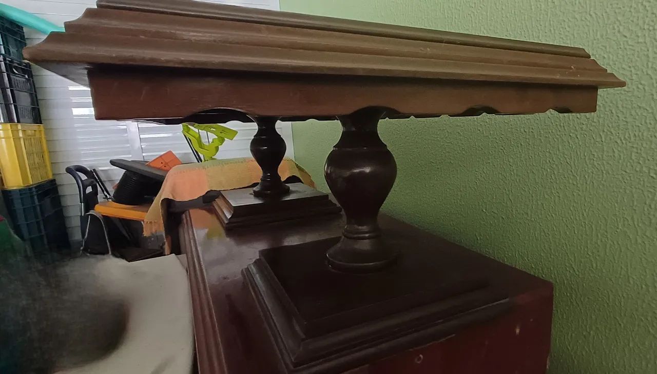 Mesa centro/apoio colonial torneada embuia maciça - Foto 5