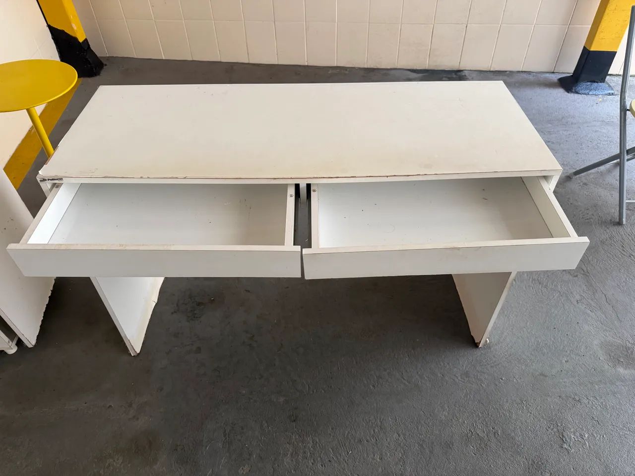 Mesa estudo com 2 gavetas 