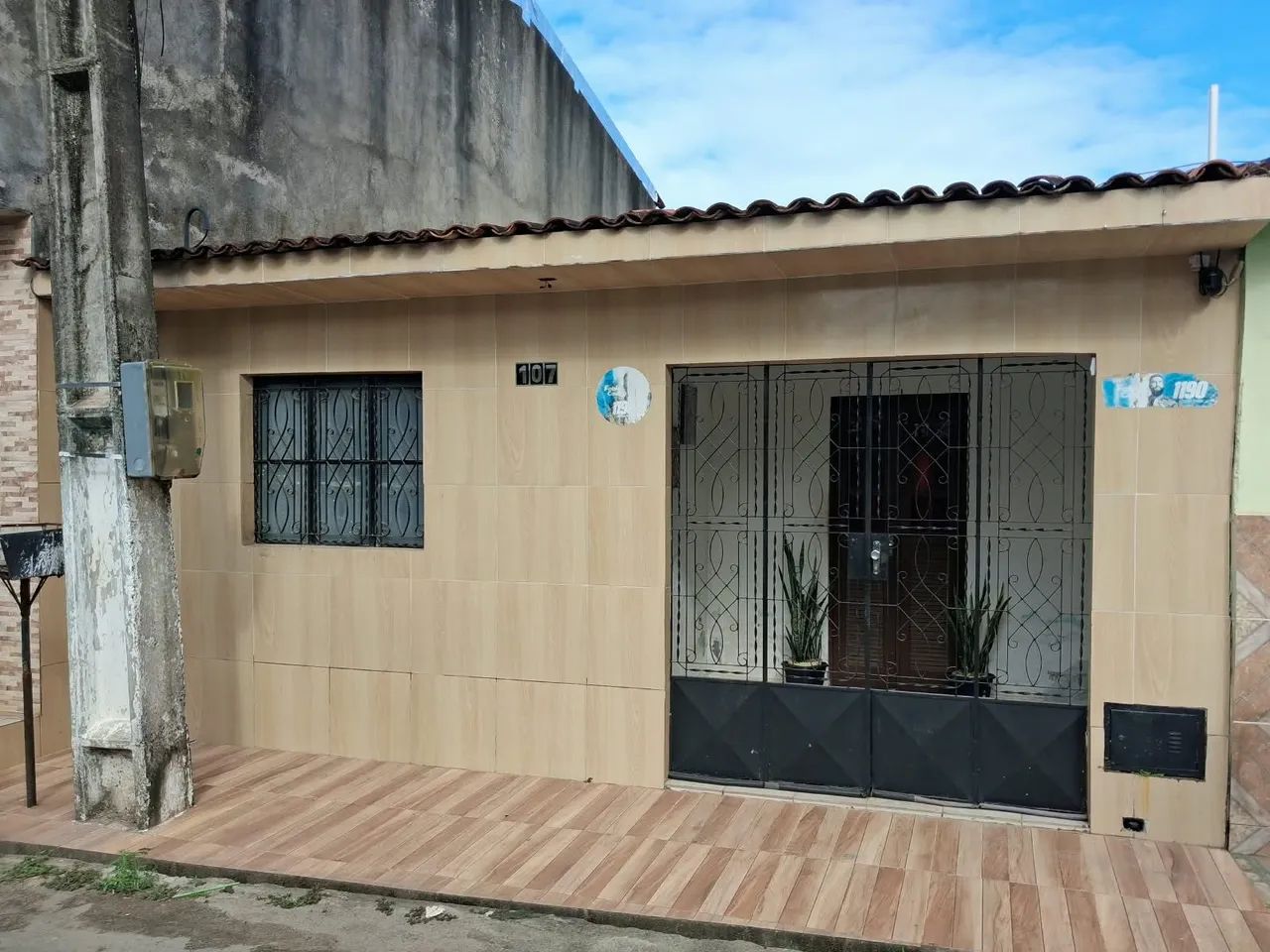VENDO OU TROCO: CASA NA CHÃ DA JAQUEIRA