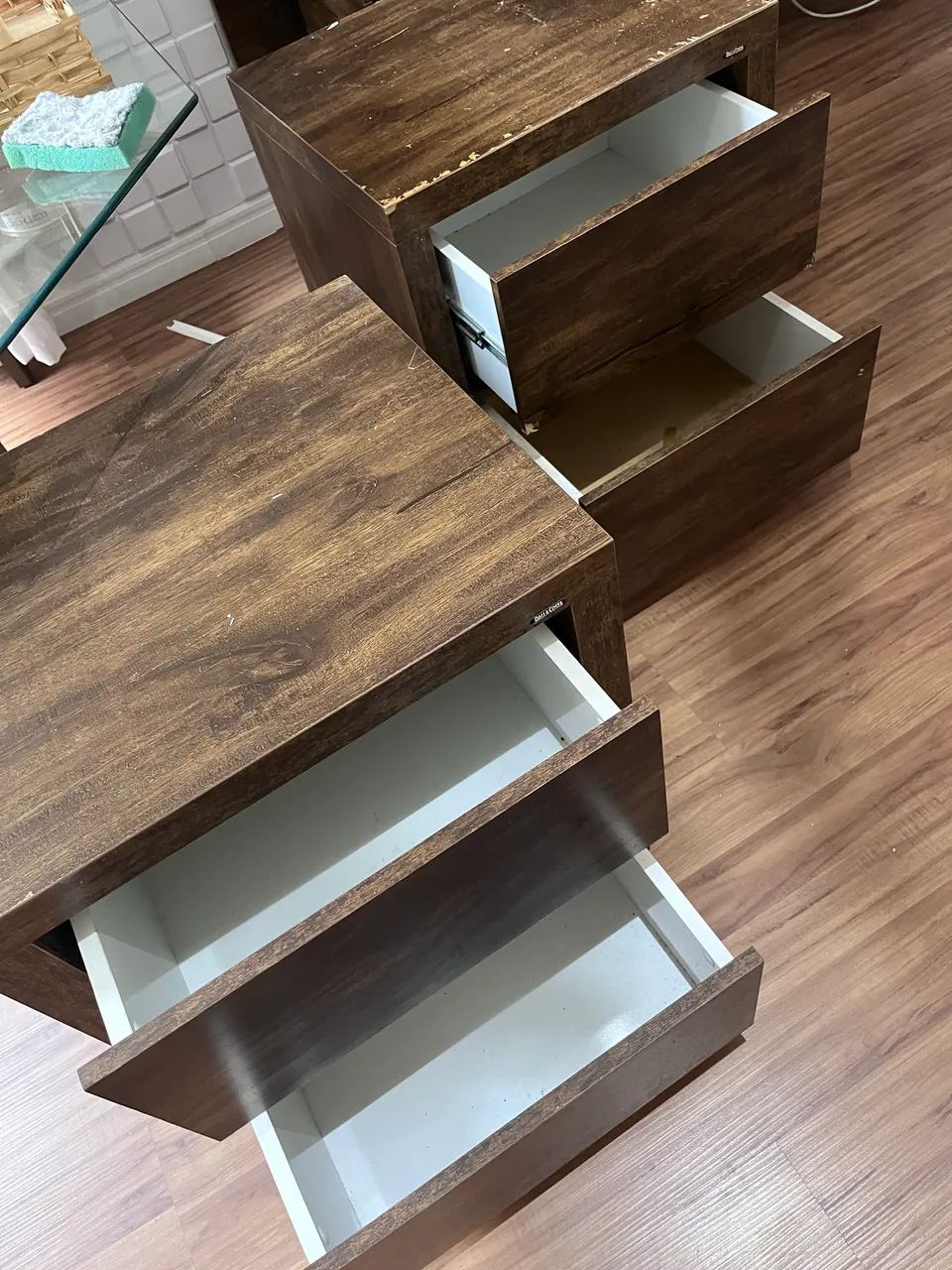 Nightstand470071419758848002