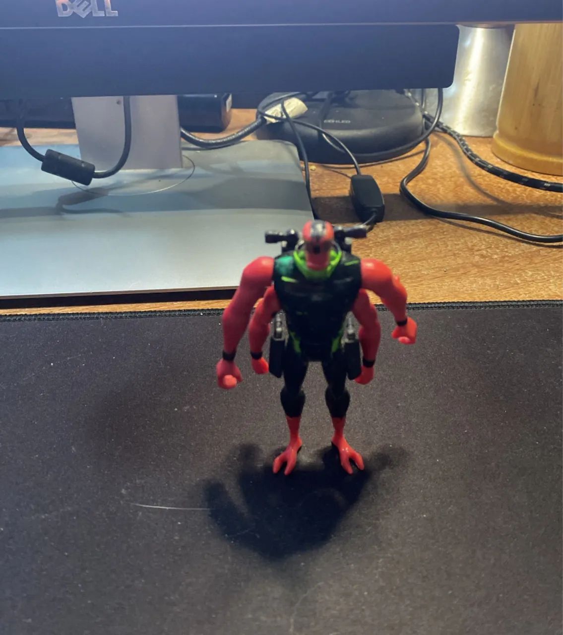 Boneco Ben 10 4 braços  - Foto 2