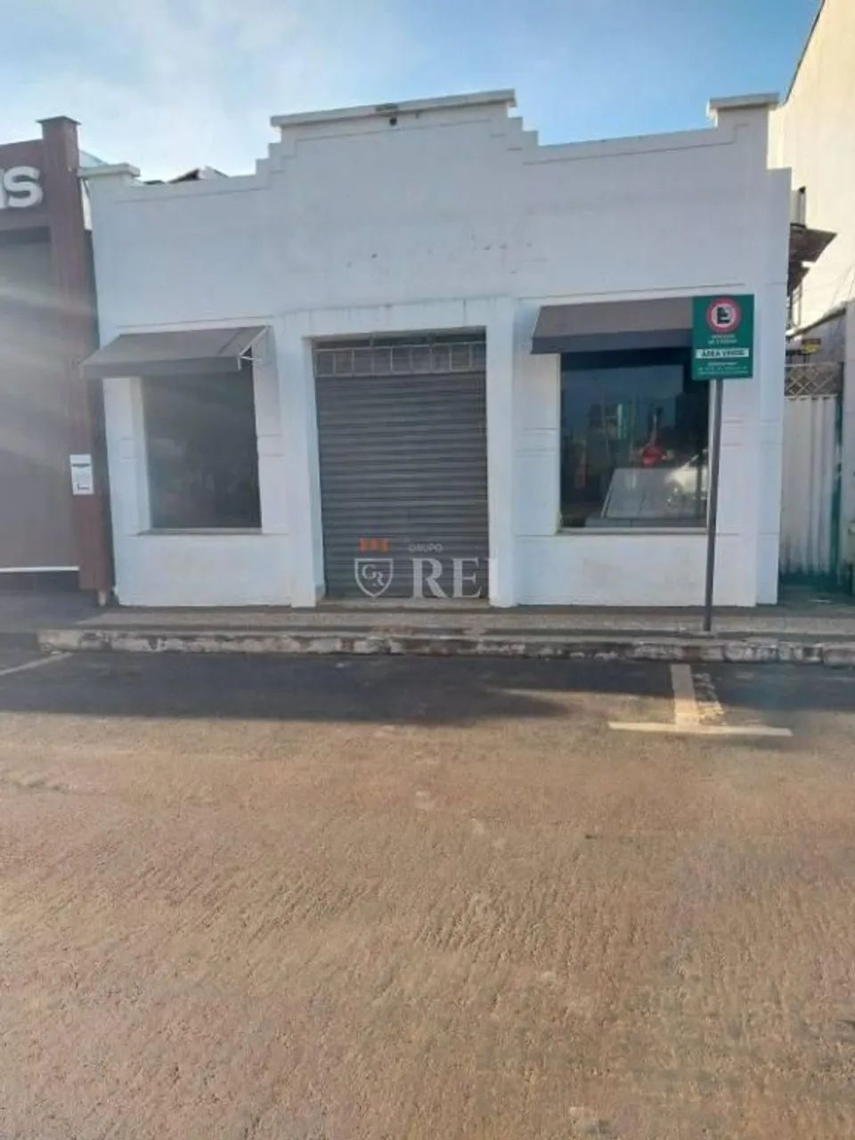 Ponto Comercial de 295,86m² disponível para locação