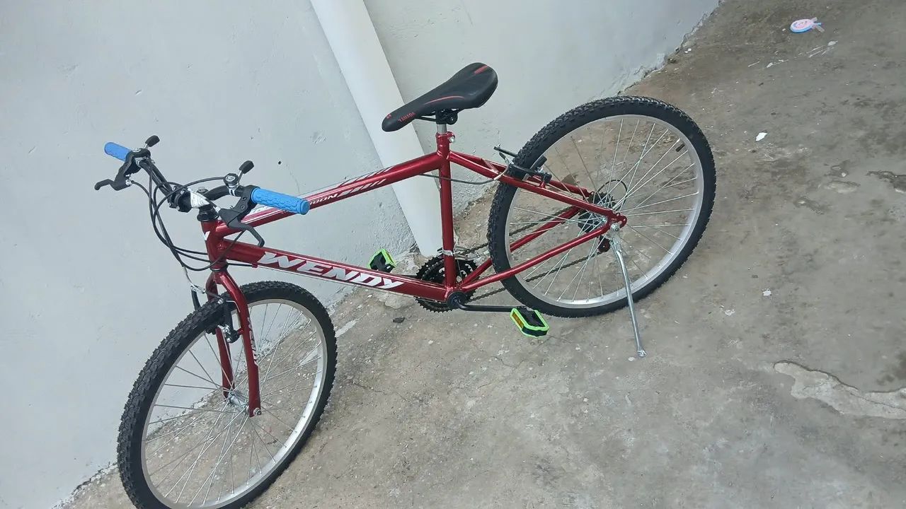 Bicicleta média Nova nunca usada 