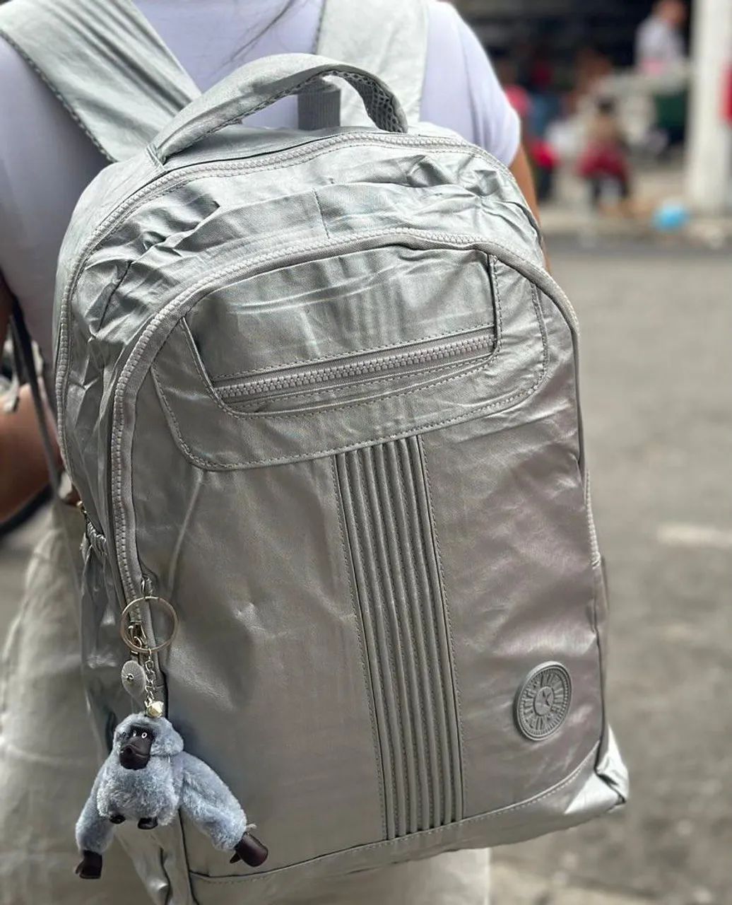 Mochila Kipling metalizada  - Foto 3