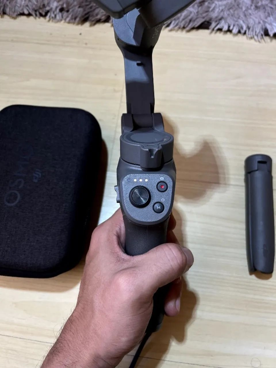 DJI Osmo Mobile 3 + Case + Tripé Original | Excelente Estado - Foto 2