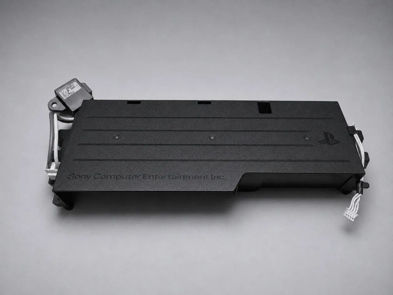 Fonte Para Play Station 3 Slim - Foto 3