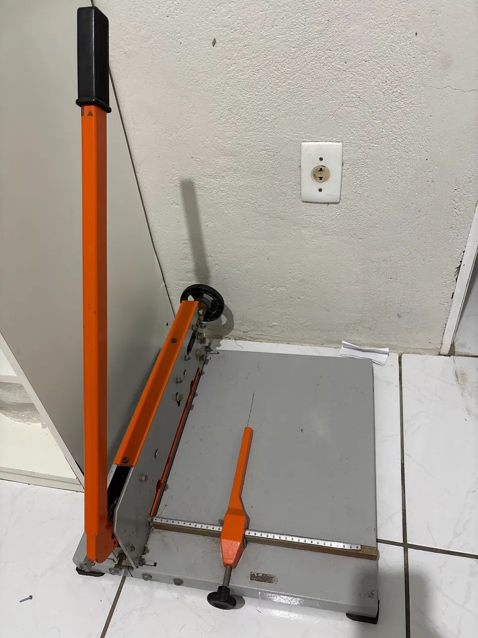 Guilhotina Semi Industrial Marpax GEX 340 180 Corte 34cm Capacidade 180 Folhas