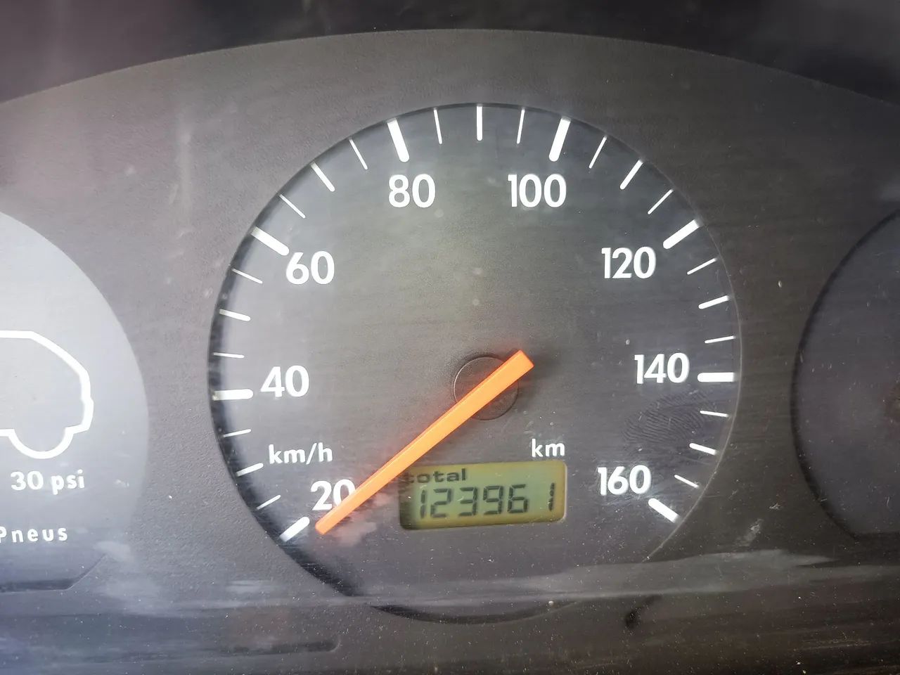 Volkswagen Gol Geração III City 1.0 MI 8V Total Flex Mec. 4P 2005