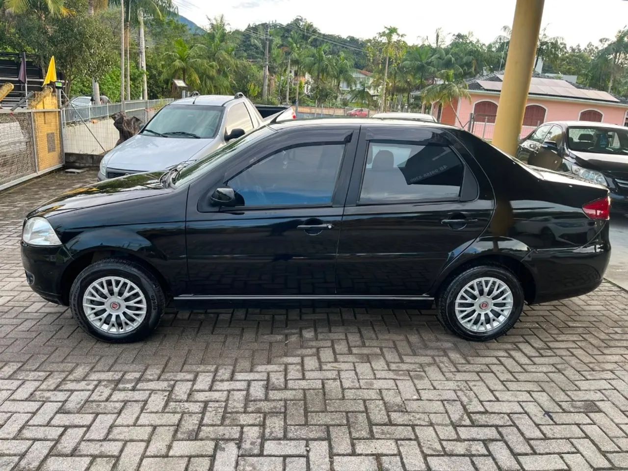 Fiat Siena EL 1.0 MPI Fire Flex 8V 4P 2010 - Foto 3