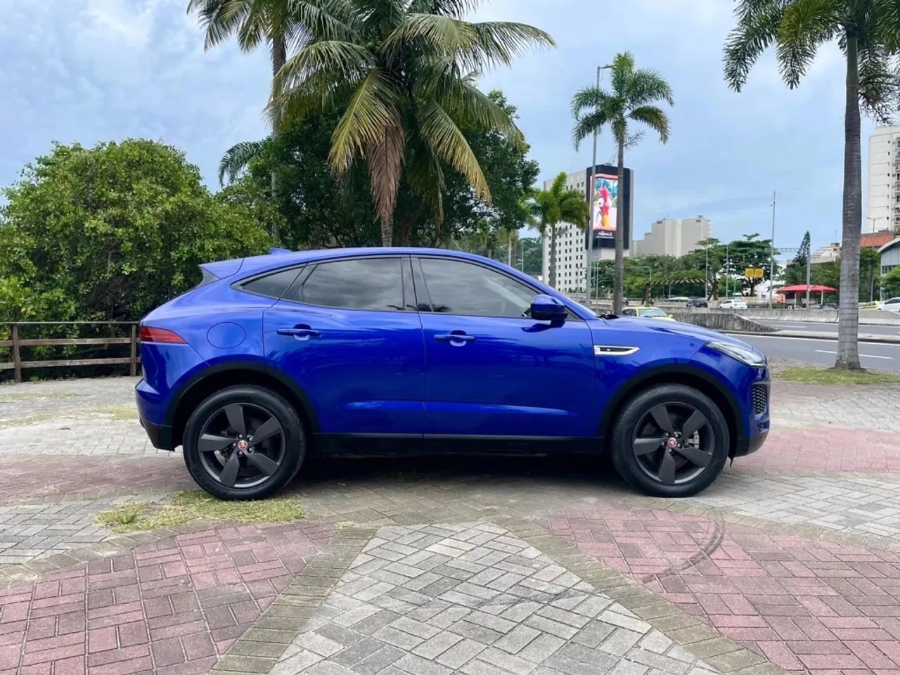 Jaguar E-Pace S 2.0 AWD 249cv Flex AUT 2019 - Foto 3