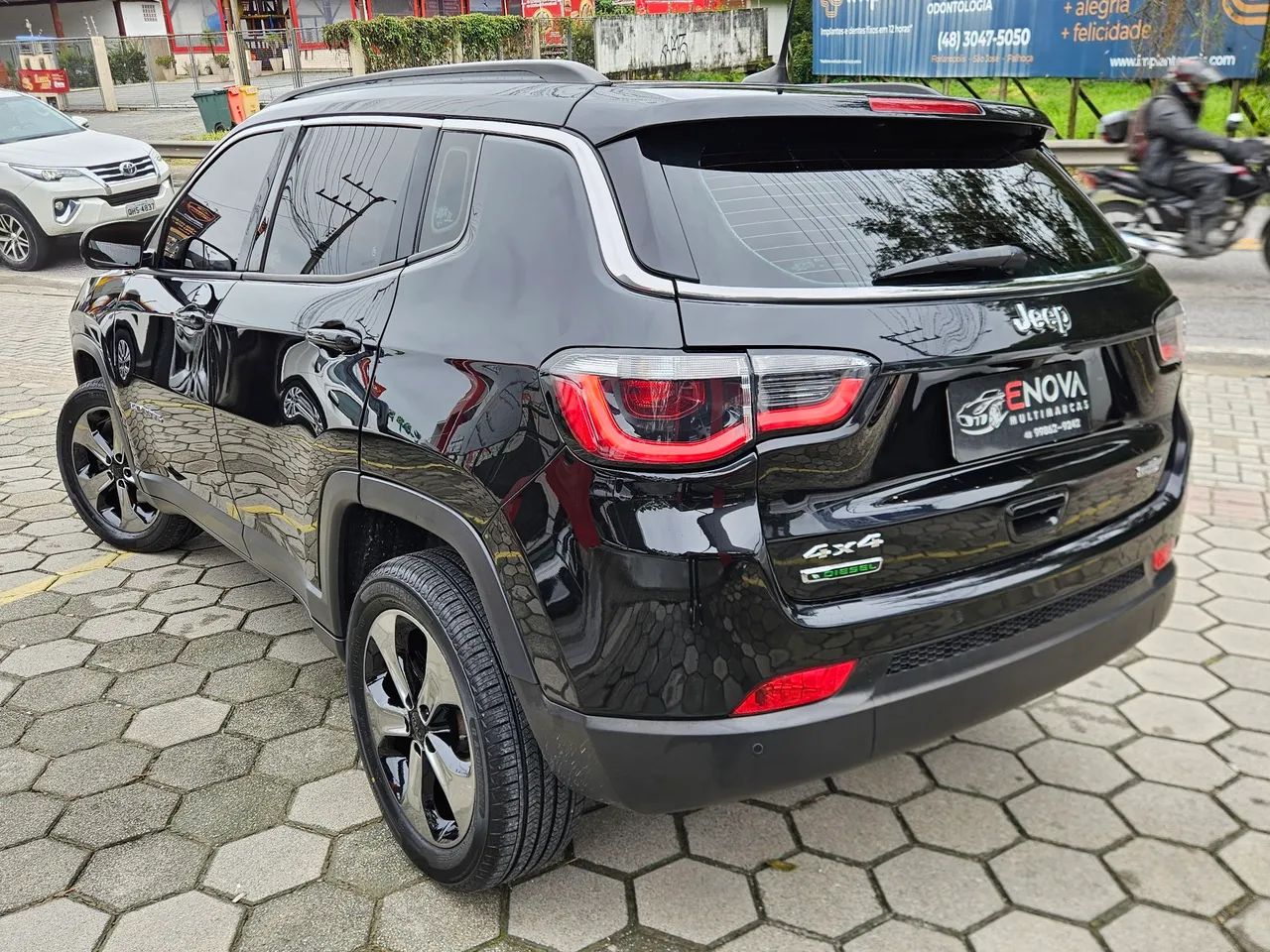 Jeep Compass Longitude 2.0 4X4 Dies. 16V Aut. 2017 - Foto 2