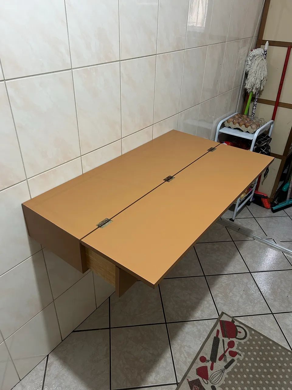 Mesa retrátil com gavetas para cozinha - Foto 4