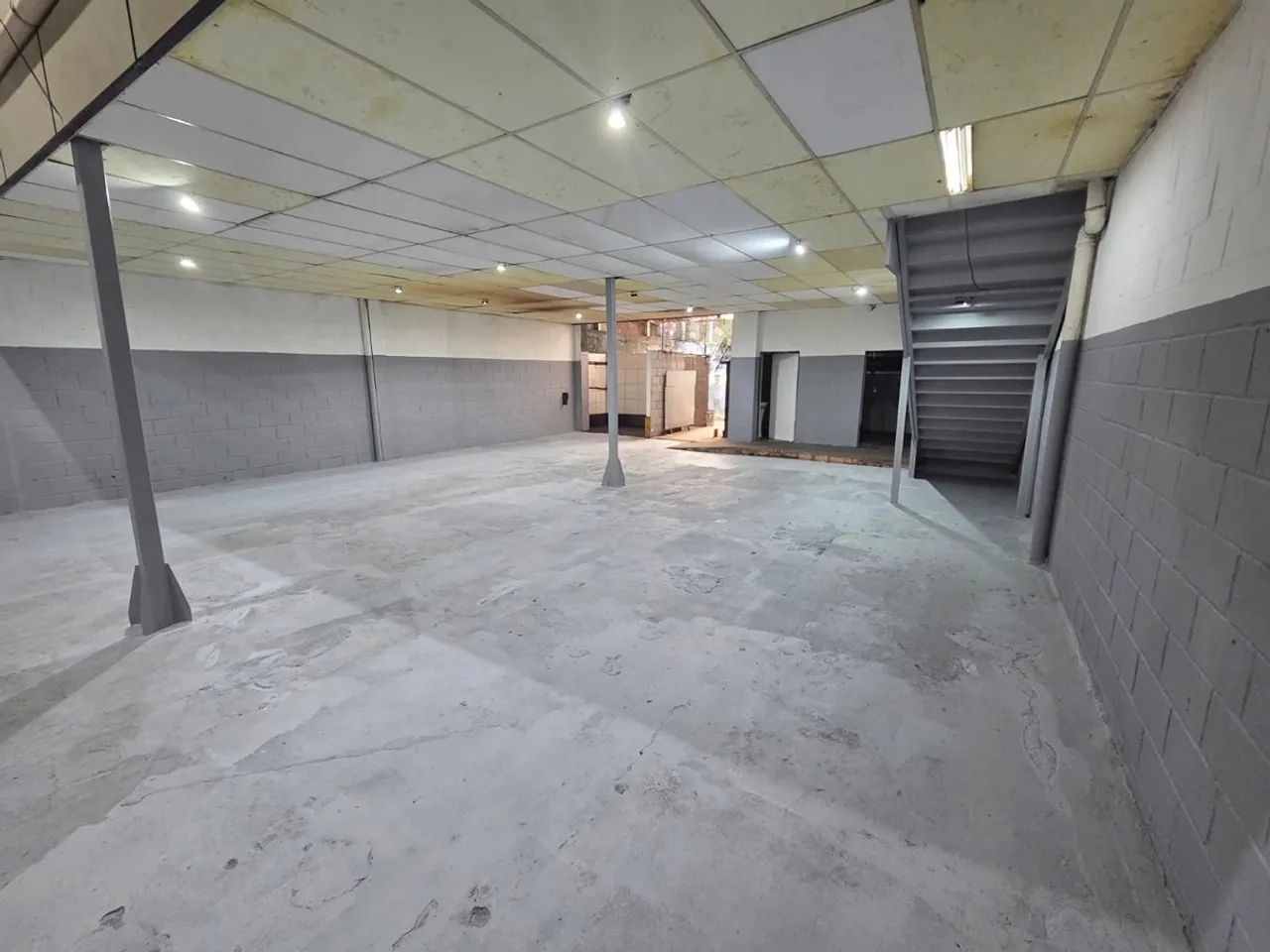 Galpão Industrial e Comercial para | 4.865,99 m² | Alphaville  Barueri - Foto 4
