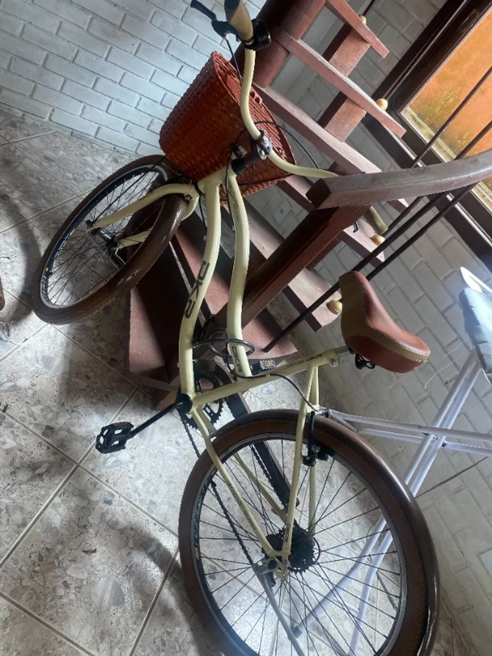 Bicicleta Retrô DKR Beach Aro 26 - Cesta de Vime e Selim de Couro - Foto 2