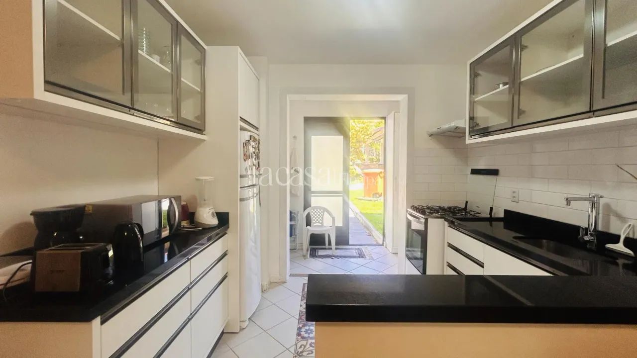 APARTAMENTO 3 DORMITÓRIOS, NA PRAIA BRAVA EM FLORIANÓPOLIS - Foto 3