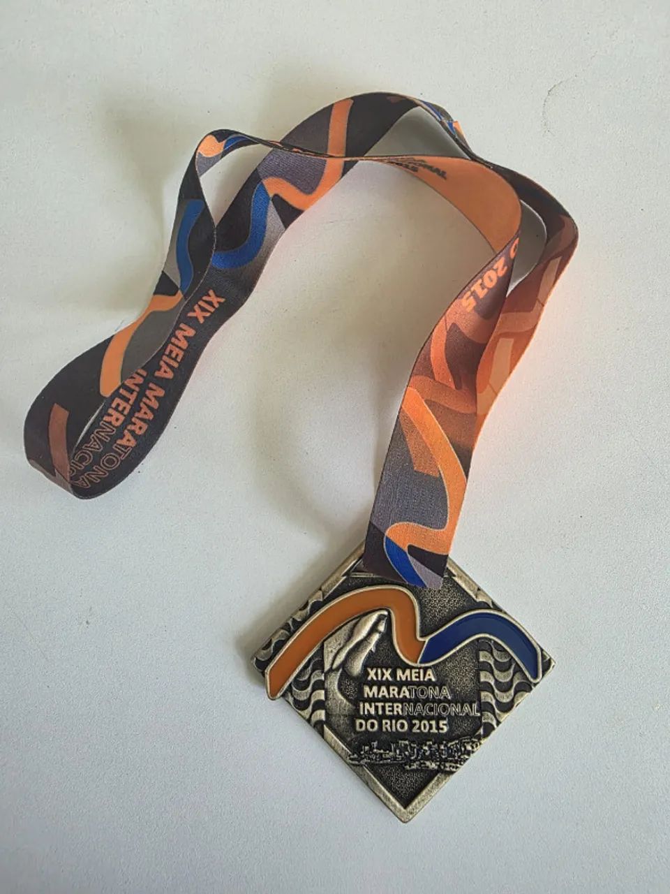 Medalha XIX Meia Maratona Internacional do Rio 2015 - Foto 3