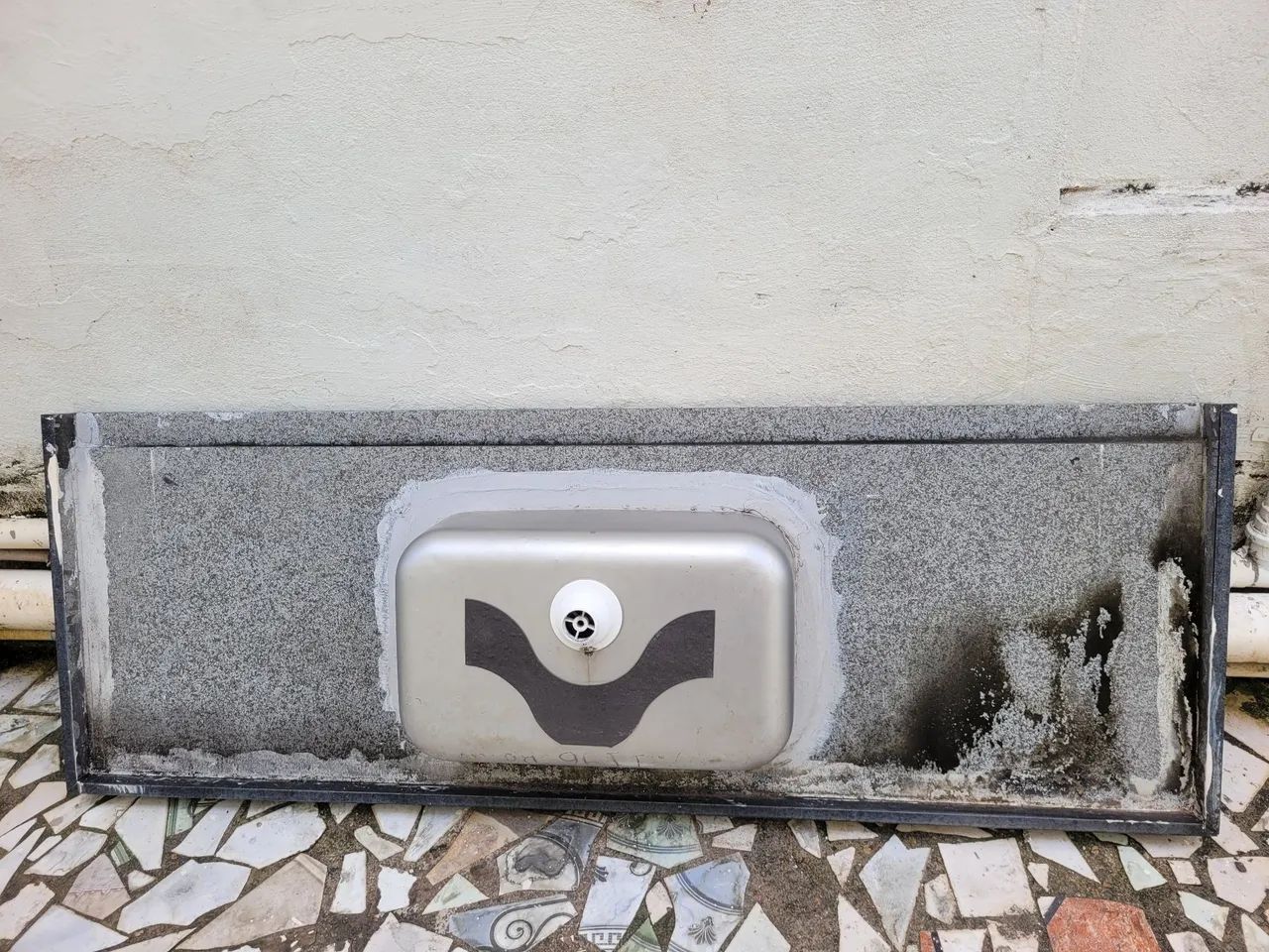 Vende-se uma bancada com pia - Foto 4