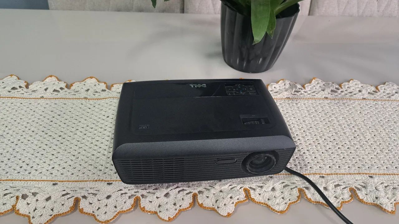 Vendo projetor  DELL  1210s 