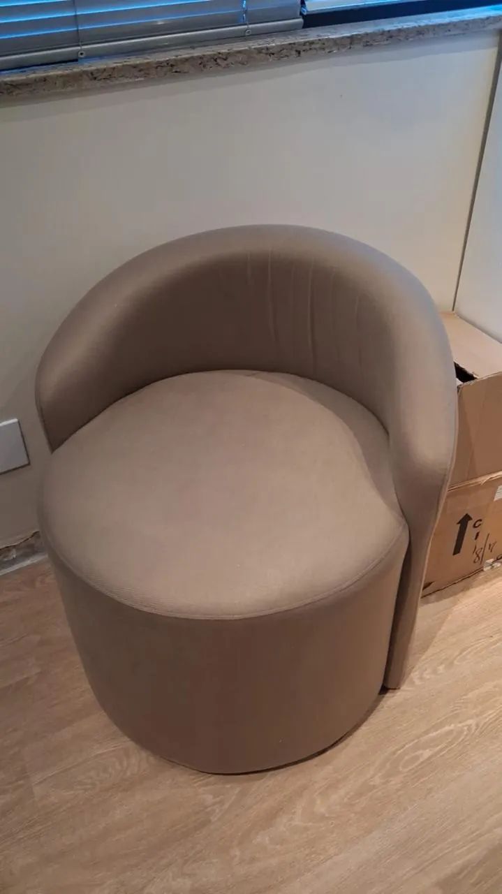 Conjunto de Poltronas Novas - Ótimo preço!! - Foto 2