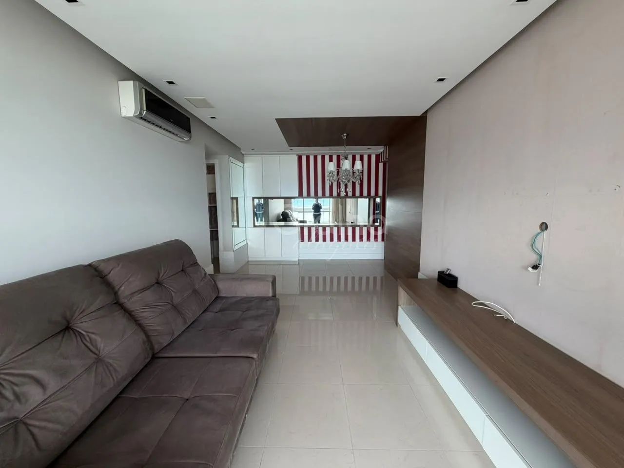 Apartamento 2 dormitórios mobiliado no centro - Foto 5