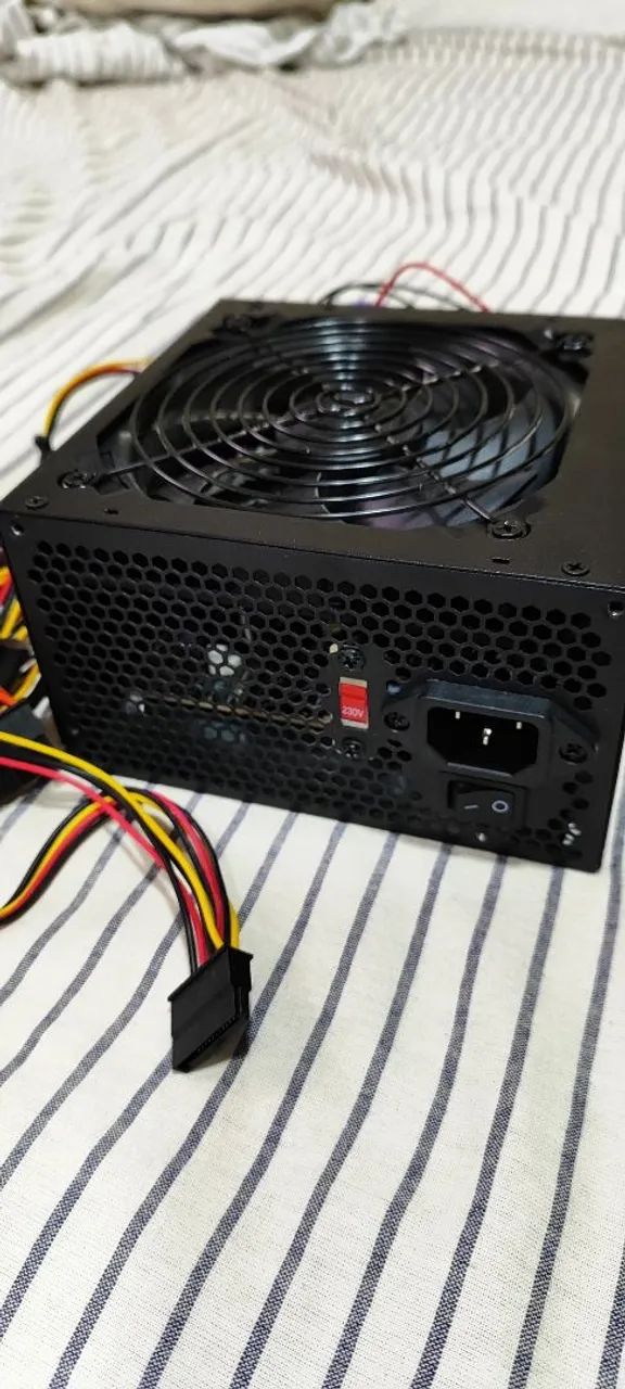 Fonte ATX 500W FONENG bivolt 110/220 - Foto 3