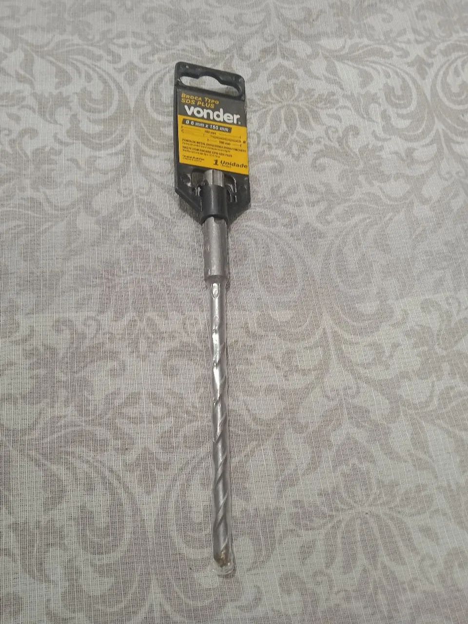 Vende-se Broca tipo SDS Plus 6mmx160mm por $15reais pagamento á vista no dinheiro ou pix 