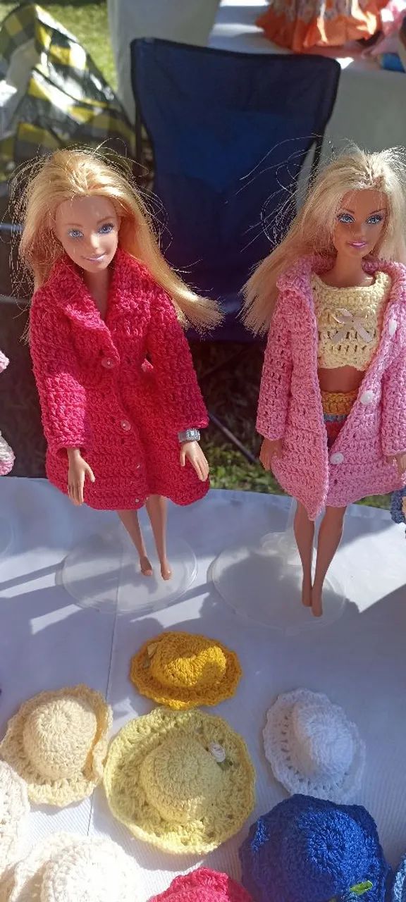Roupas e acessórios em crochê para Barbie - Foto 5