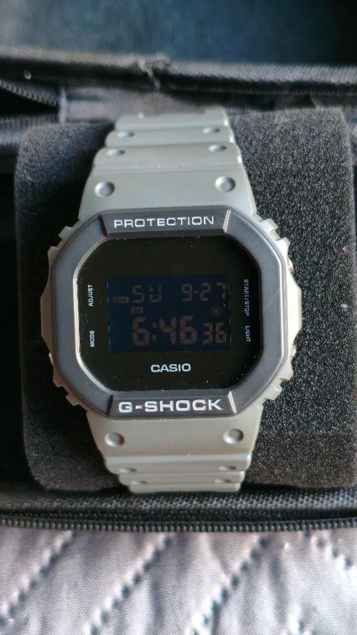 Relógio Casio G-Shock DW5610uu Cinza<br><br>DW5610uu Cinza - Foto 2