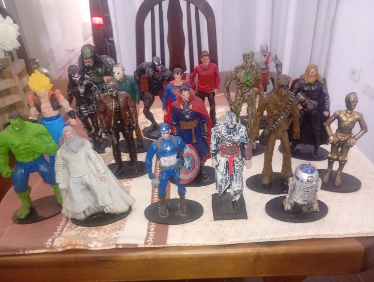 Coleção Bonecos Marvel Star Wars e outros - Foto 2