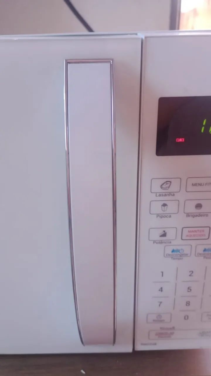 microondas novinho sem defeitos  - Foto 4