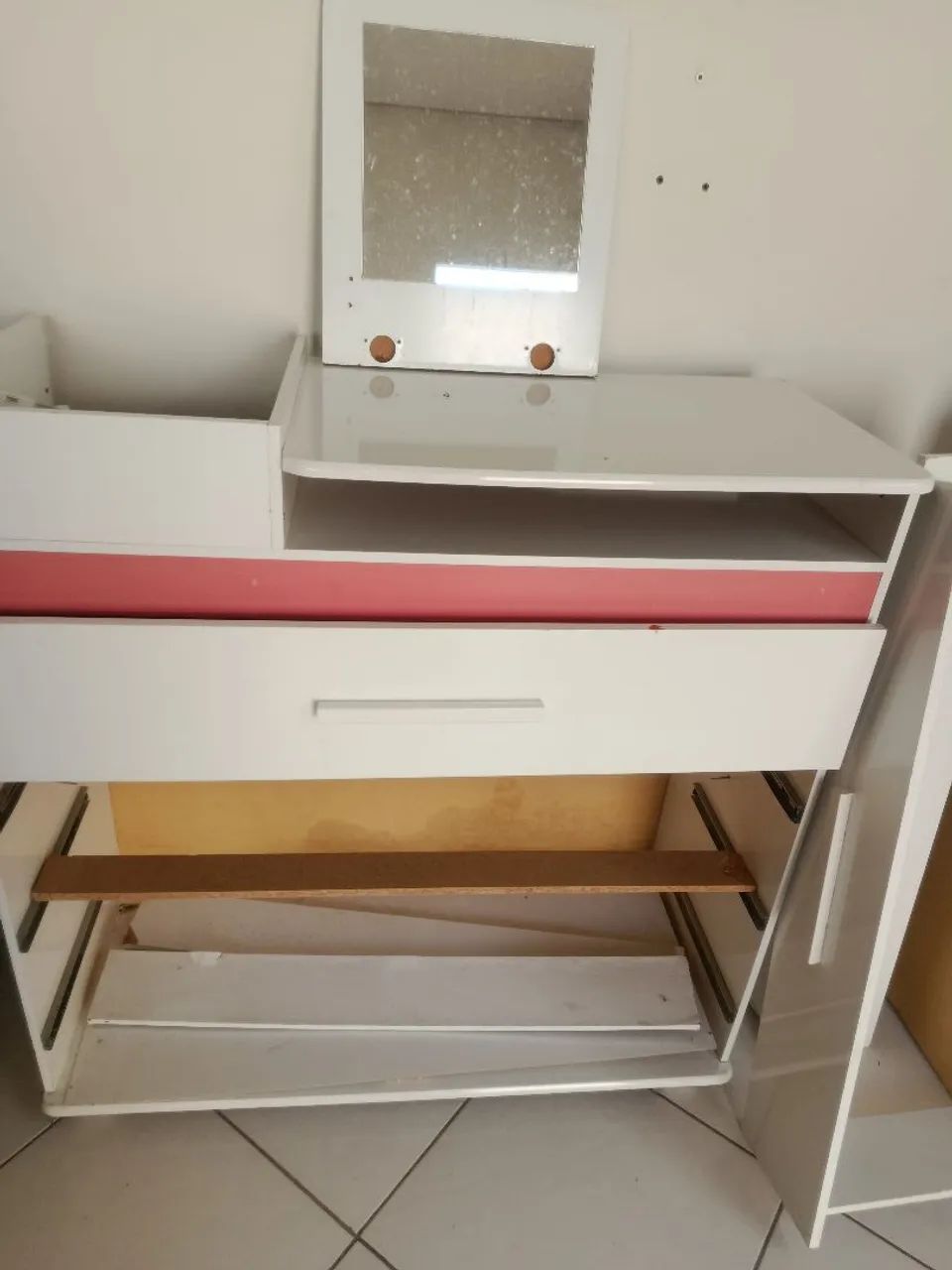 Vendo cômoda conserto 