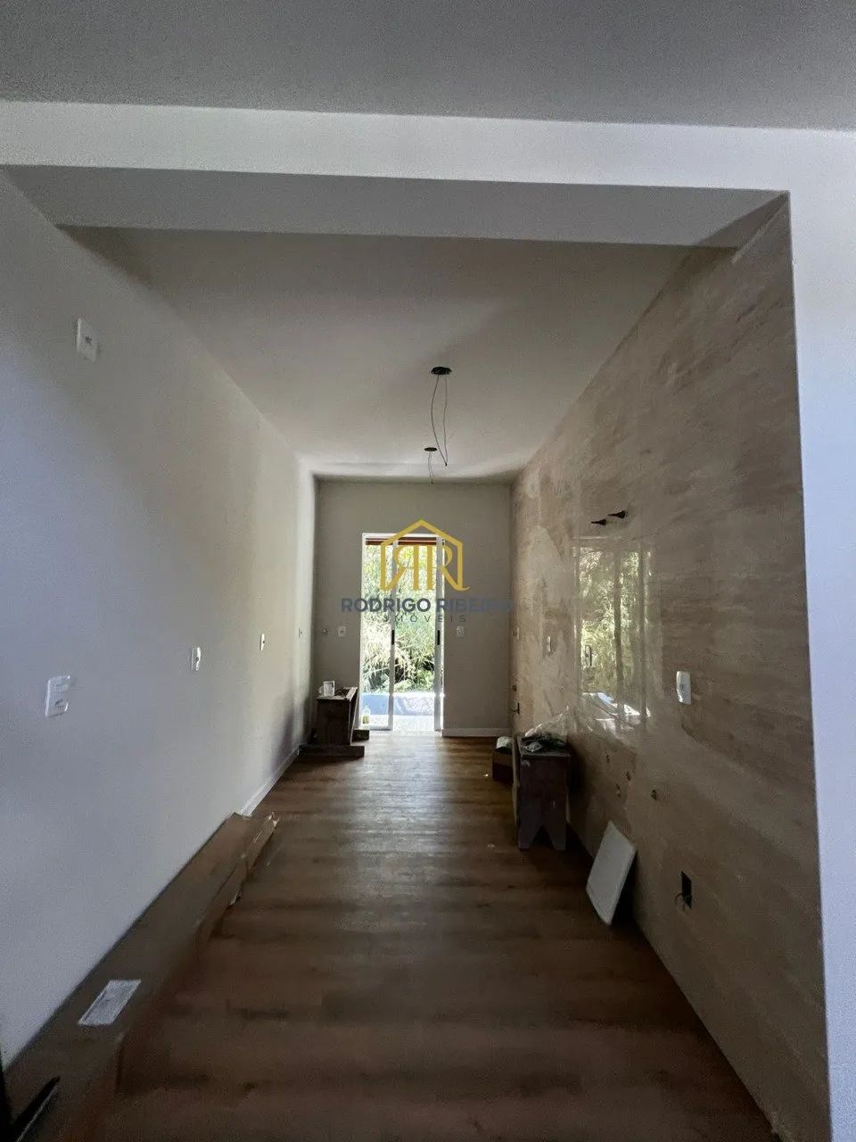 CASA EM Cond. fechado 03 Dorm. sendo 01 suite.. - Foto 4