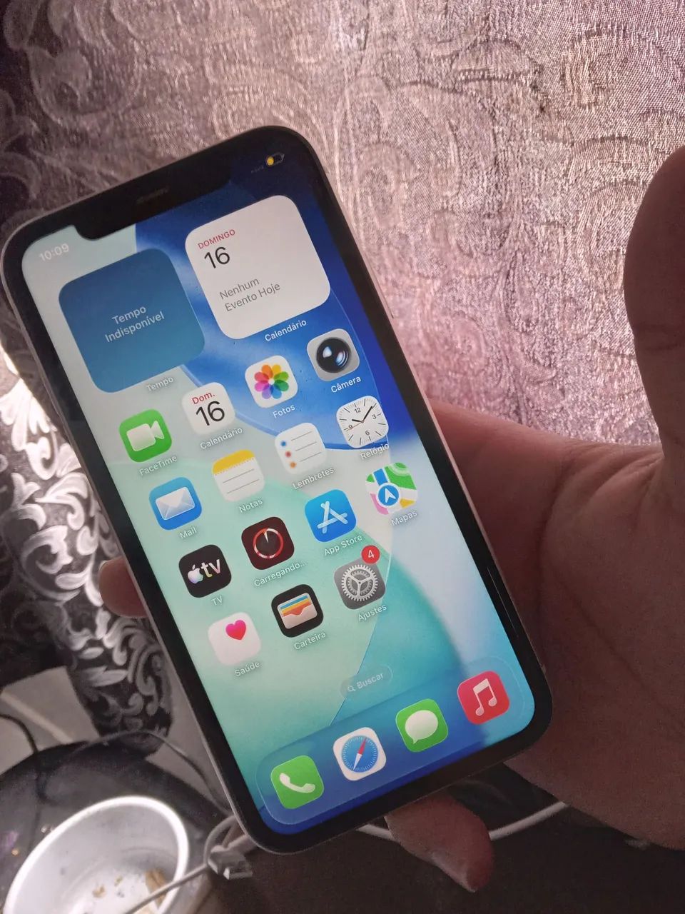 Iphone 11 64gb(pego celular e 500)