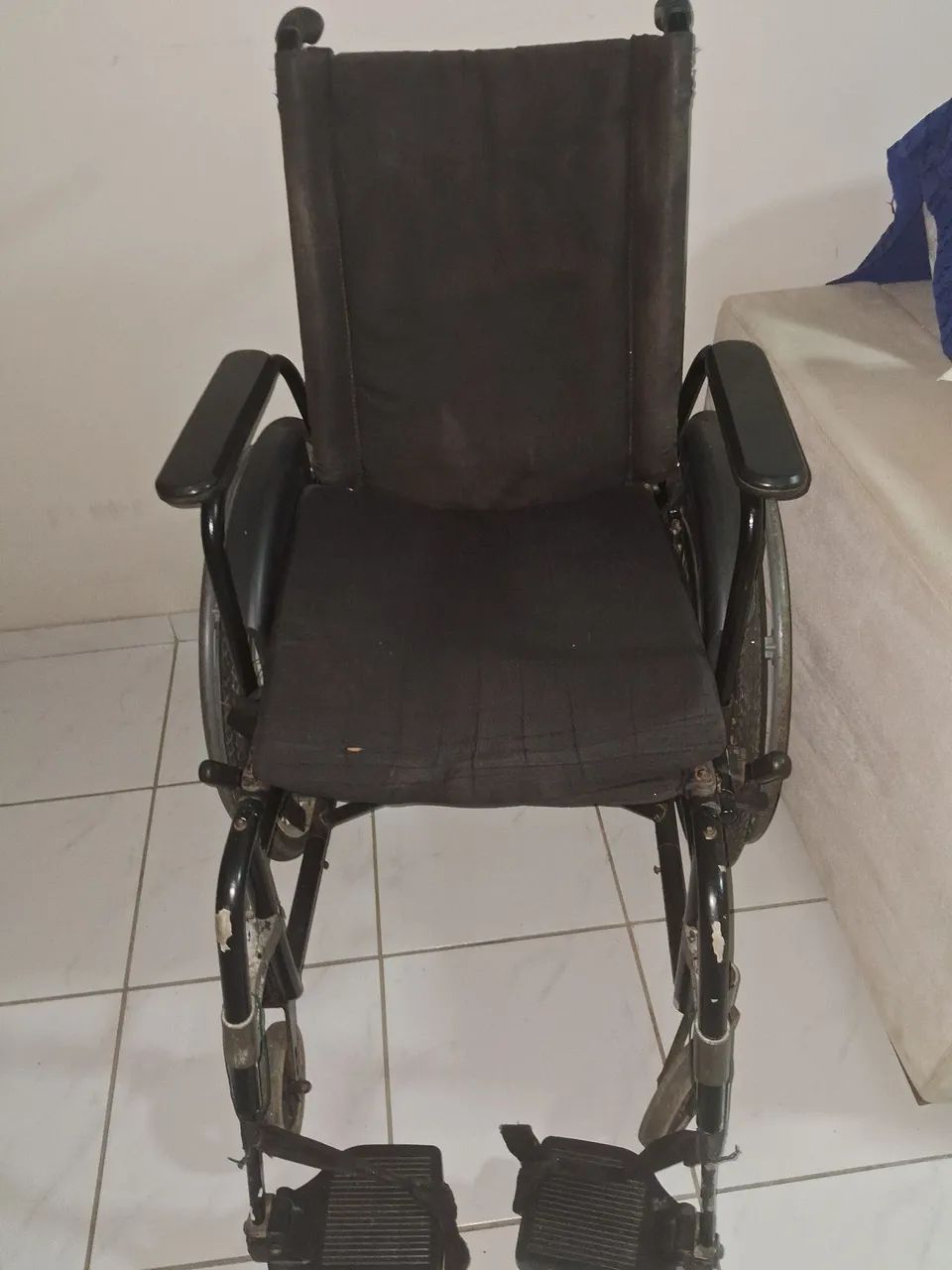 Cadeira de Rodas - Foto 2