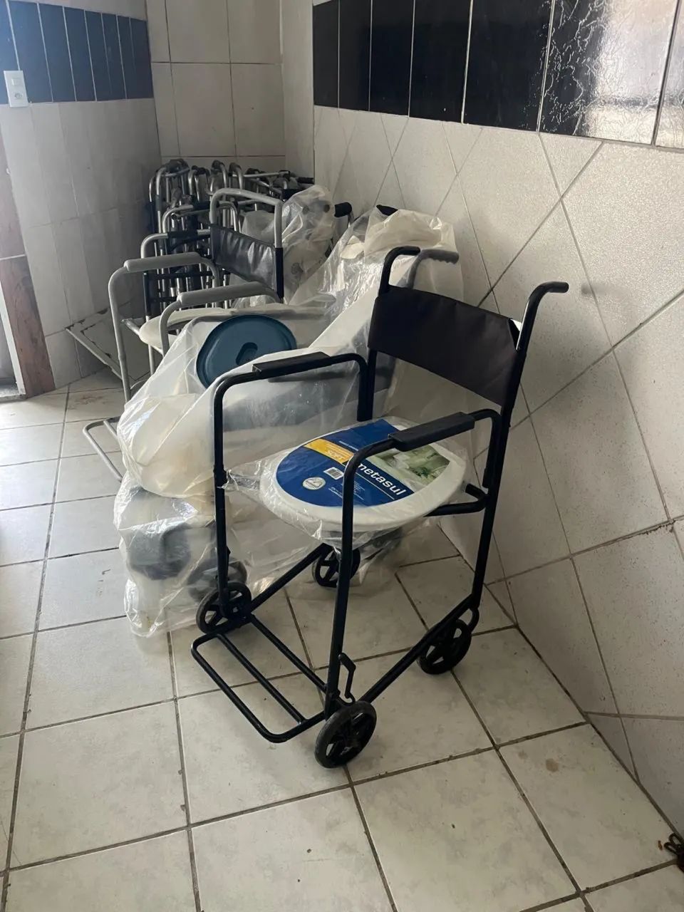Cadeira de banho - Foto 3