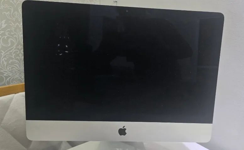 macbook i5 3 geração 8gb memoria 1 terra armagenamento tela 21 polegadas - Foto 2