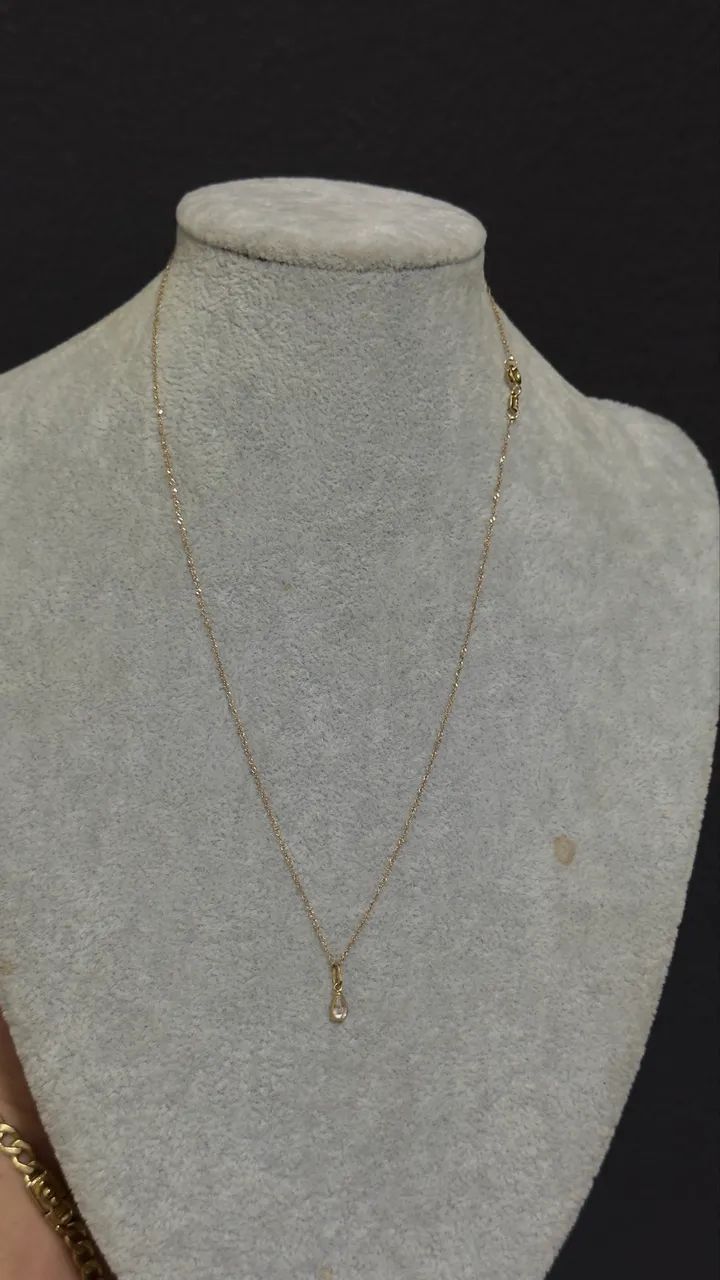 Cordão de ouro com pingente joia feminina 