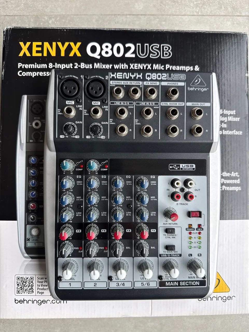 【ほぼ新品‼️値引中！】完全作動！behringer XENYX Q802USB Mesa de Som Behringer Xenyx Q802USB - Interface USB + Compressor