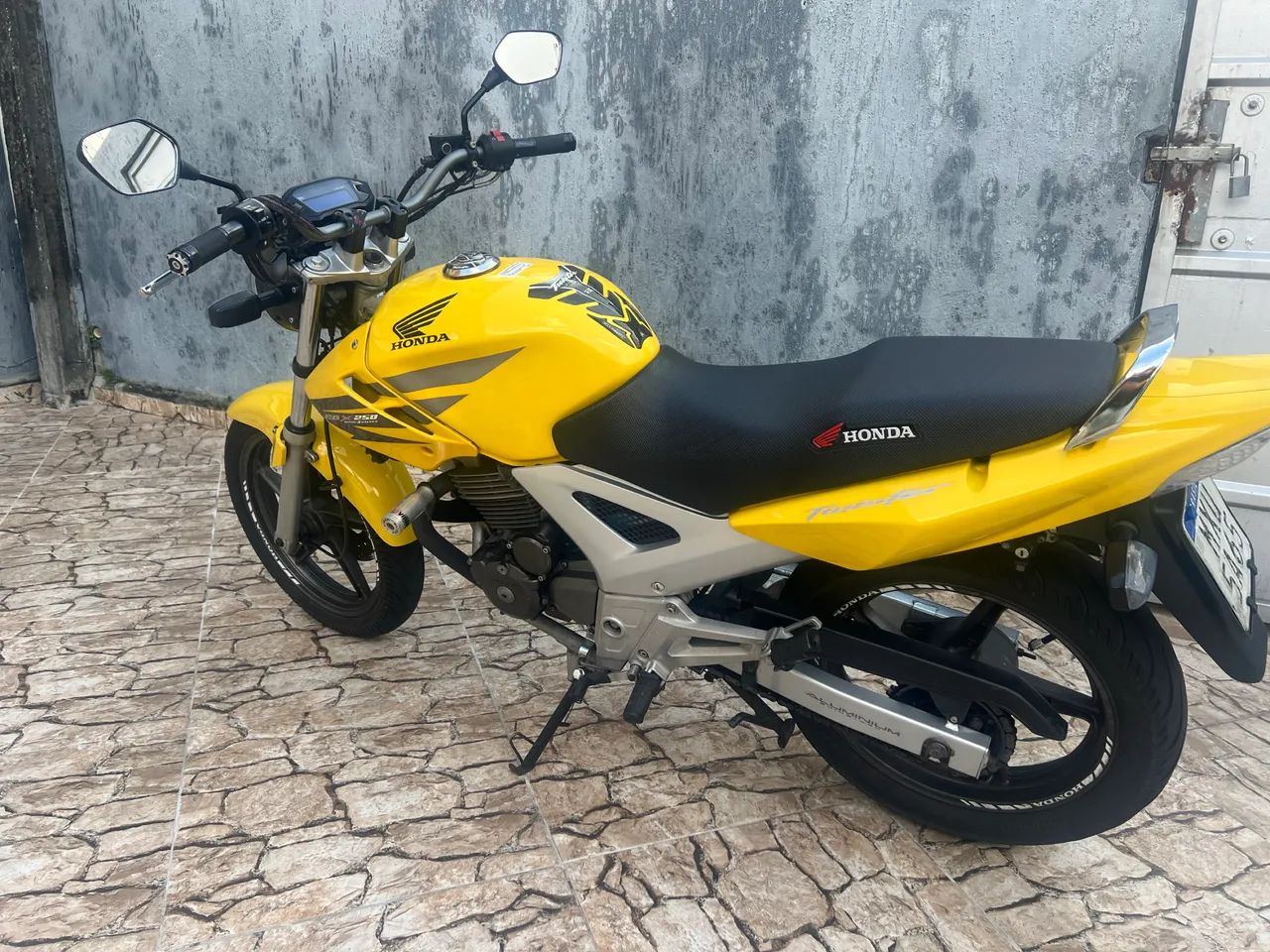 CBX Twister - Foto 2