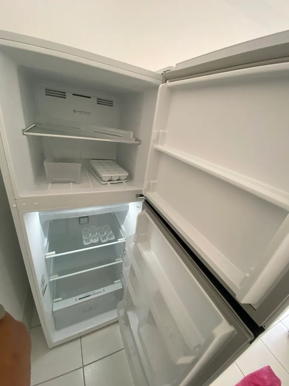 VENDO GELADEIRA NOVA - Foto 2