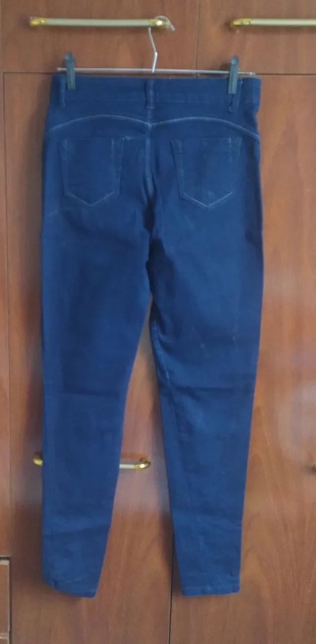 Calça jeans escura feminina  - Foto 2