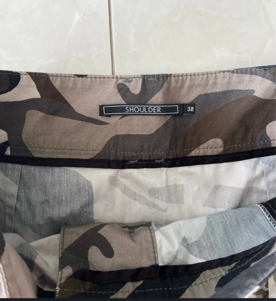 Saia camuflada, da Shoulder, TAM. 40.  - Foto 2
