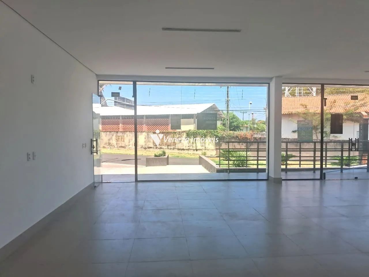 Sala Comercial Nova de Esquina para Aluguel no Ininga | Centro Comercial UNI CEN - Foto 2