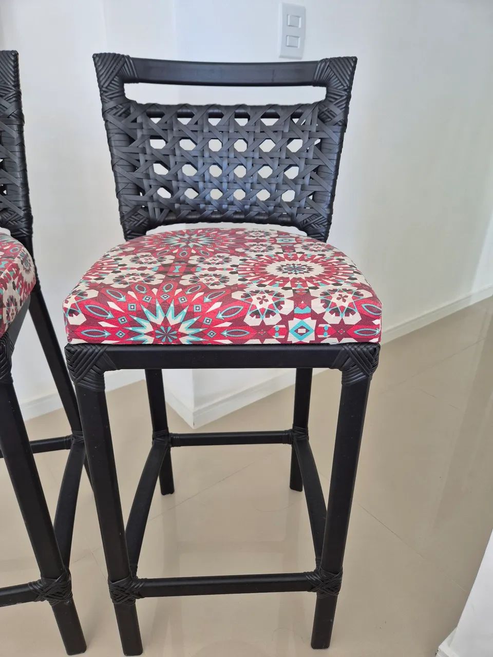 Par de banquetas para bancada de cozinha - Foto 3