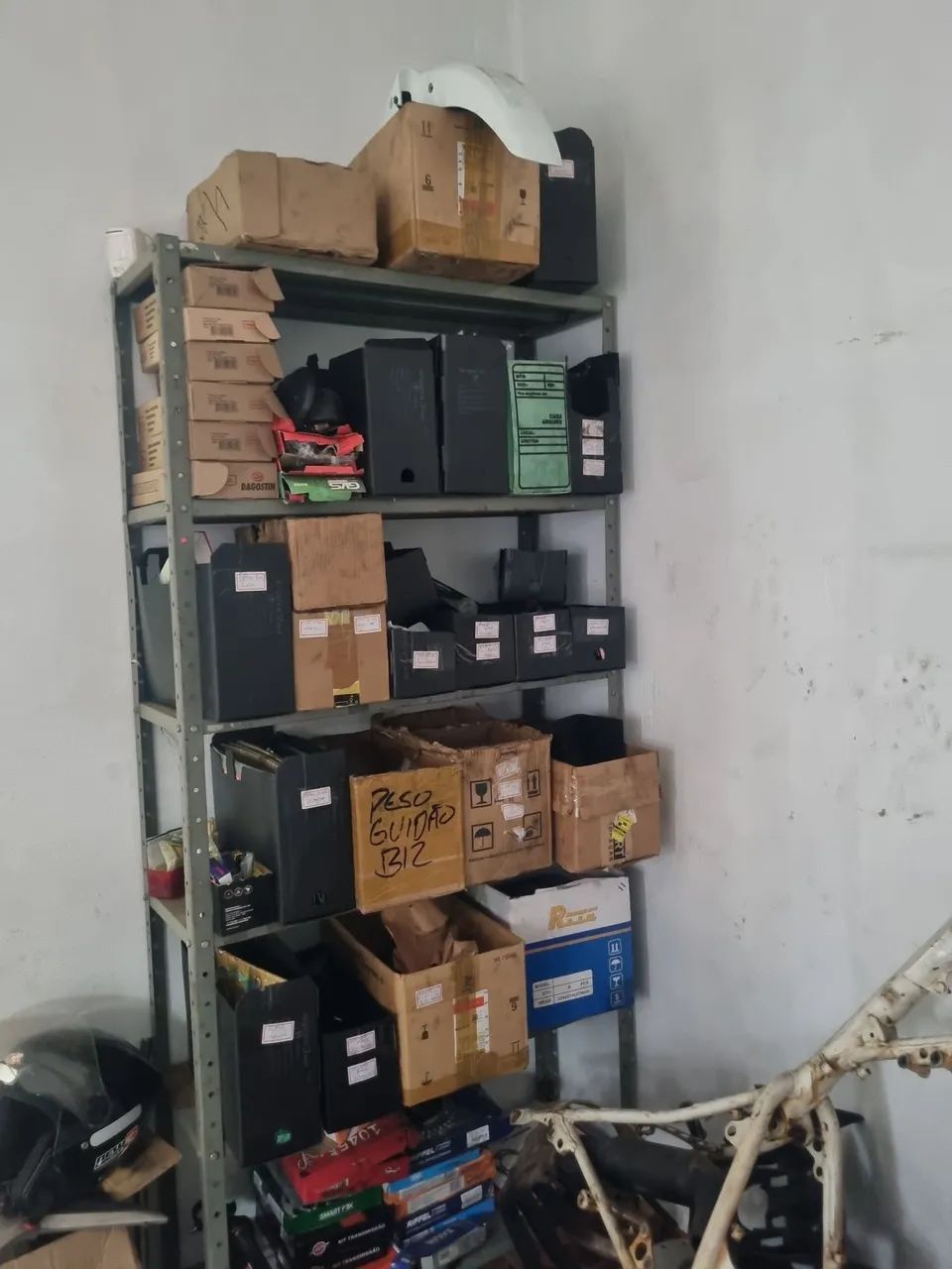 Fundo de oficina de moto  - Foto 5