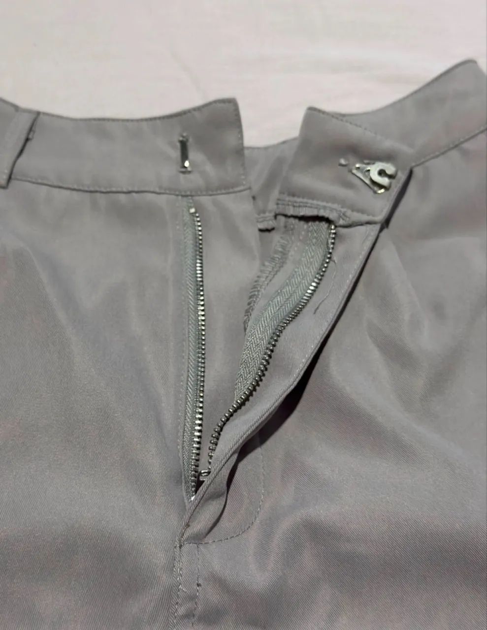 short de alfaiataria cinza - Foto 3