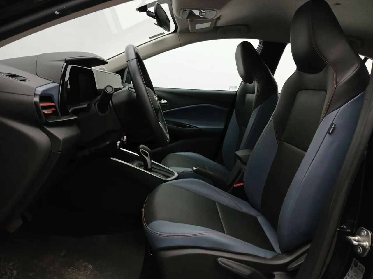 Chevrolet Onix Hatch Premier 1.0 12V TB Flex Aut. 4P, foto 16 de 18
