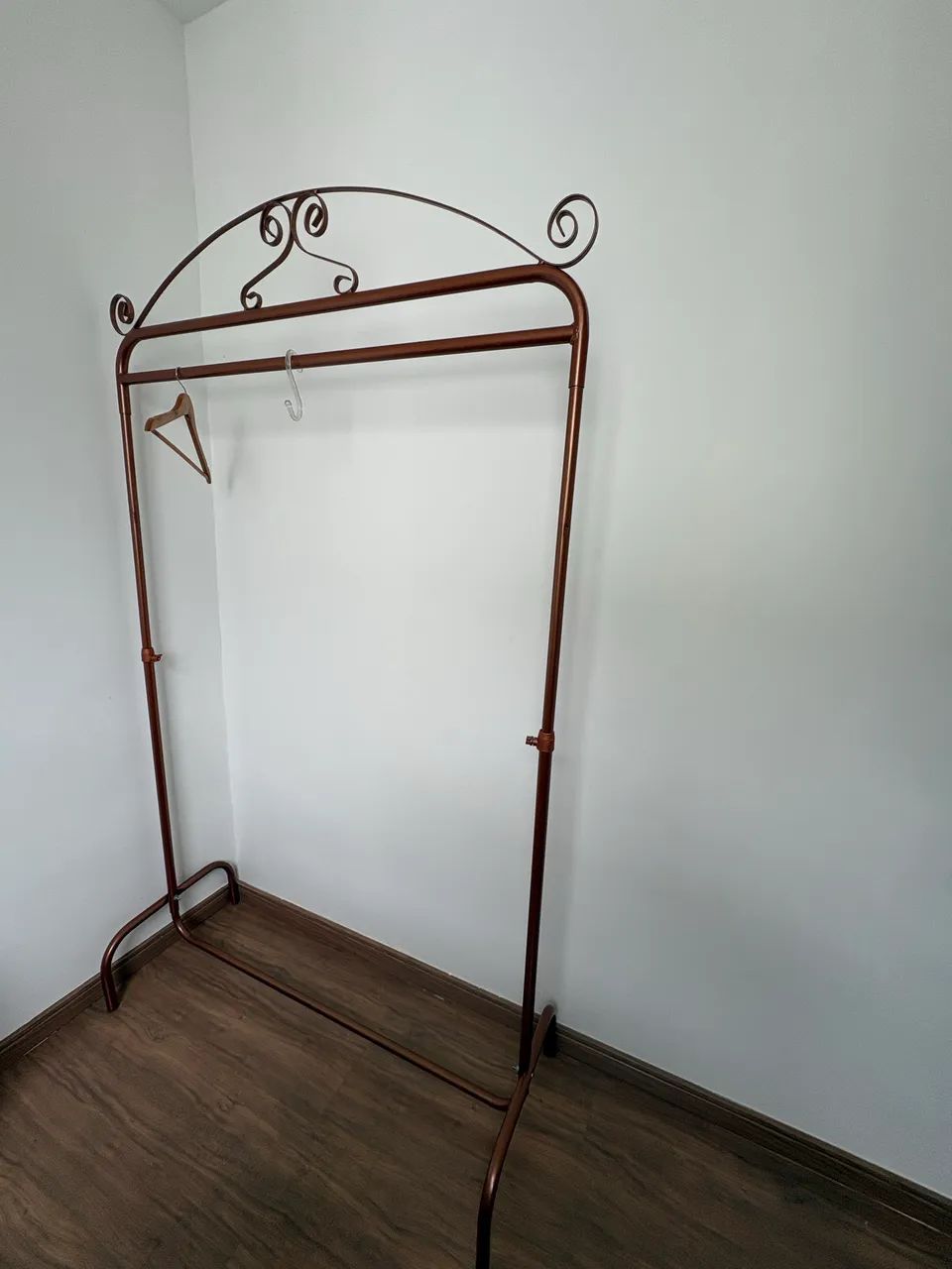 Arara de roupas estilo retrô - 1,20 m  - Foto 3