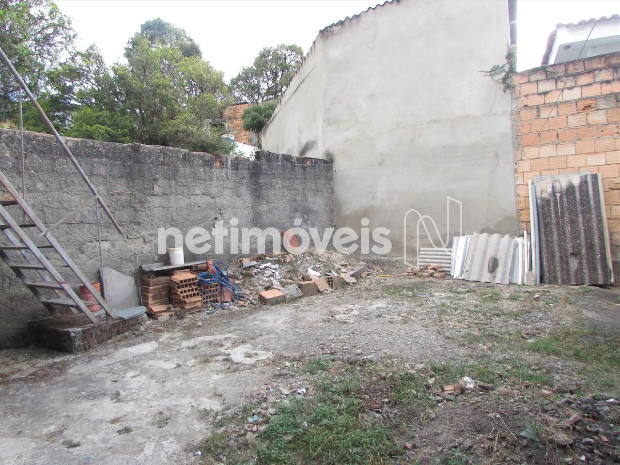Lote de esquina com 360 metros, ideal para construtoras. - Foto 3