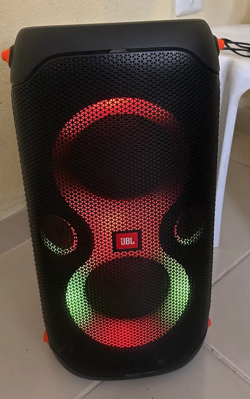 A JBL PartyBox 110